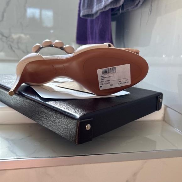 Pumps - Picture 3 of 3